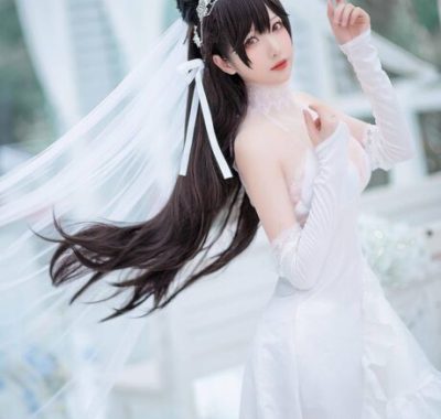 小南宫COS合集：本期鉴赏演绎碧蓝航线婚纱版舰娘的温柔与诱惑