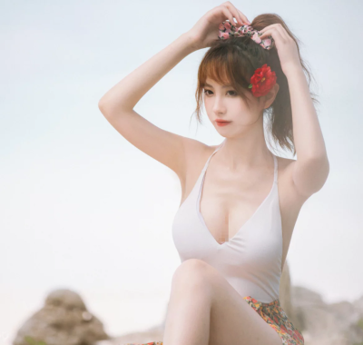 COS图集丨穿越昭和时光:Coser念雪ww[碎花]绝美35P,细节控必看!