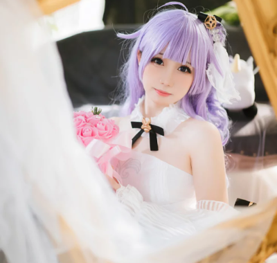 Coser焖焖碳演绎独角兽婚纱cos,25张169.5M视觉盛宴