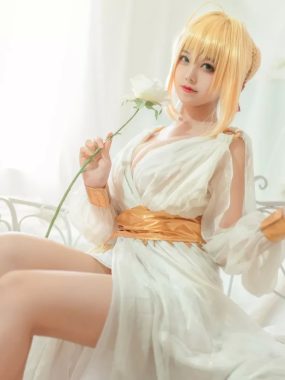 美图欣赏丨Coser蜜汁猫裘:NO.008-尼禄睡裙[10P-138MB]