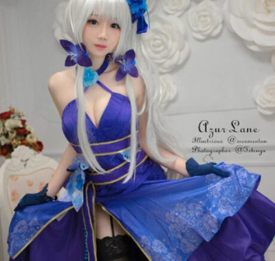 碧蓝航线焖焖碳COS图集：本期带来御姐风的光辉与优雅的视觉盛宴