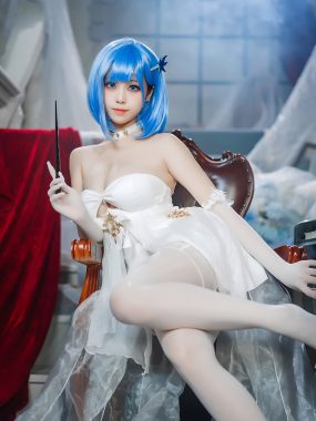 「半半子」全套COS合集打包下载 [持续更新]